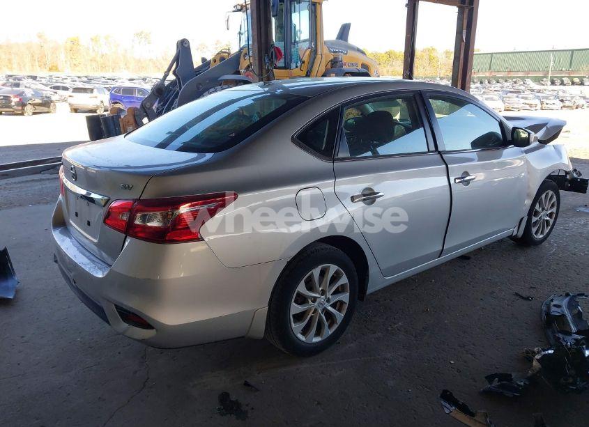 Photo 4 of 2019 Nissan Sentra SV (VIN 3N1AB7AP8KY366755)