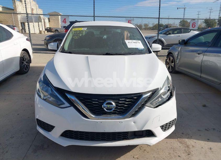 Photo 11 of 2019 Nissan Sentra SV (VIN 3N1AB7AP8KY376802)