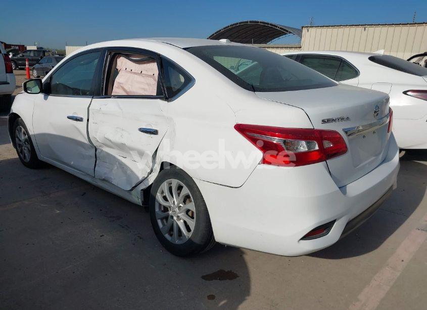 Photo 3 of 2019 Nissan Sentra SV (VIN 3N1AB7AP8KY376802)