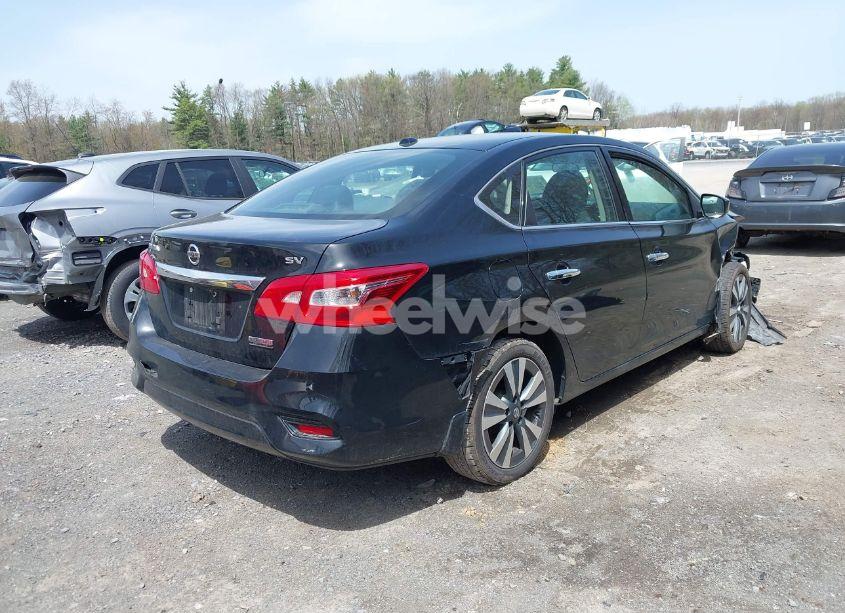 Photo 4 of 2019 Nissan Sentra SV (VIN 3N1AB7AP8KY377089)