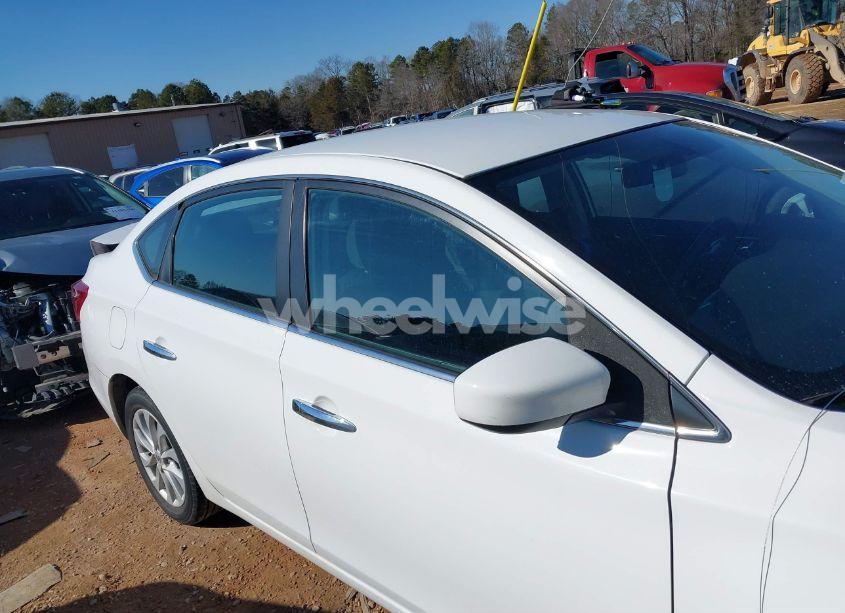 Photo 13 of 2019 Nissan Sentra SV (VIN 3N1AB7AP8KY379747)