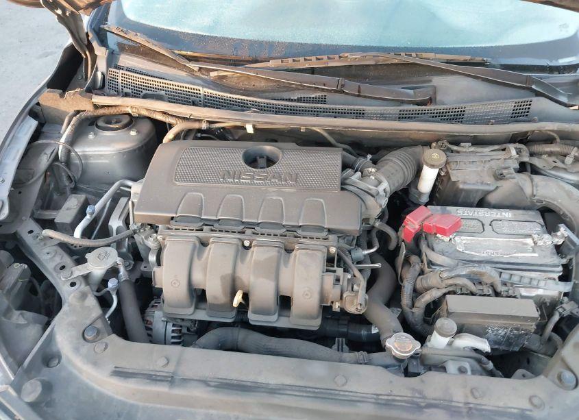 Photo 10 of 2019 Nissan Sentra SV (VIN 3N1AB7AP8KY389727)