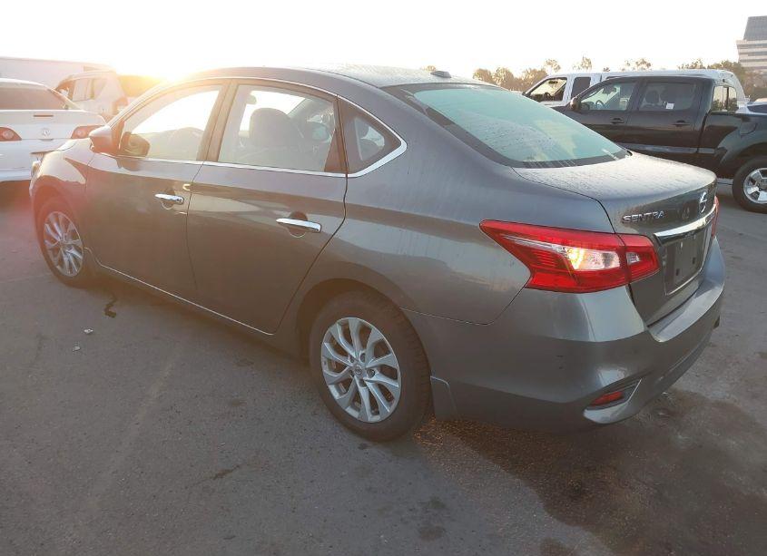 Photo 3 of 2019 Nissan Sentra SV (VIN 3N1AB7AP8KY389727)