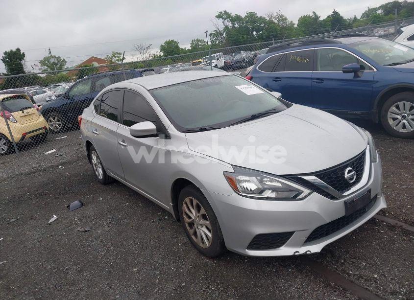 2019 Nissan Sentra SV (VIN 3N1AB7AP8KY392790) main photo