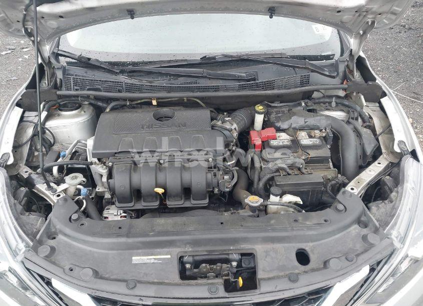 Photo 10 of 2019 Nissan Sentra SV (VIN 3N1AB7AP8KY392790)