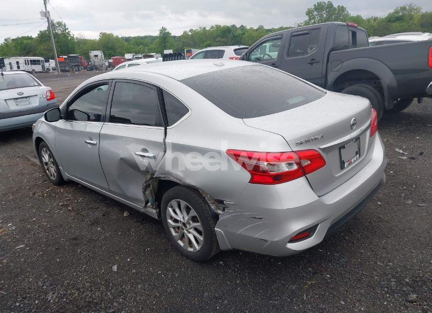 Photo 3 of 2019 Nissan Sentra SV (VIN 3N1AB7AP8KY392790)