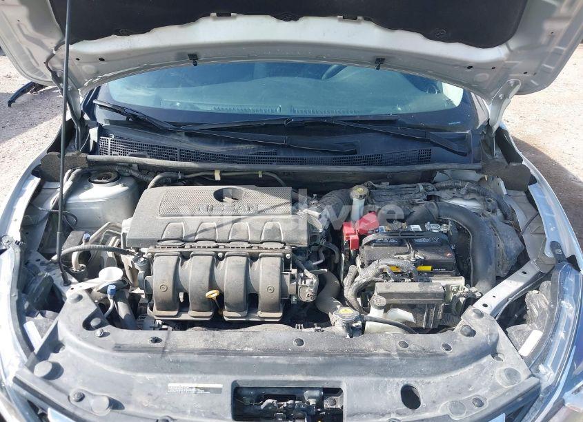 Photo 10 of 2019 Nissan Sentra SV (VIN 3N1AB7AP8KY393499)