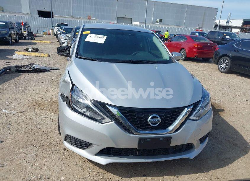 Photo 12 of 2019 Nissan Sentra SV (VIN 3N1AB7AP8KY393499)