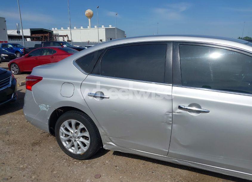 Photo 17 of 2019 Nissan Sentra SV (VIN 3N1AB7AP8KY393499)