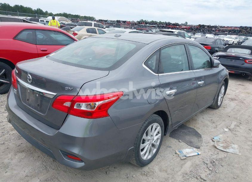 Photo 4 of 2019 Nissan Sentra SV (VIN 3N1AB7AP8KY396712)