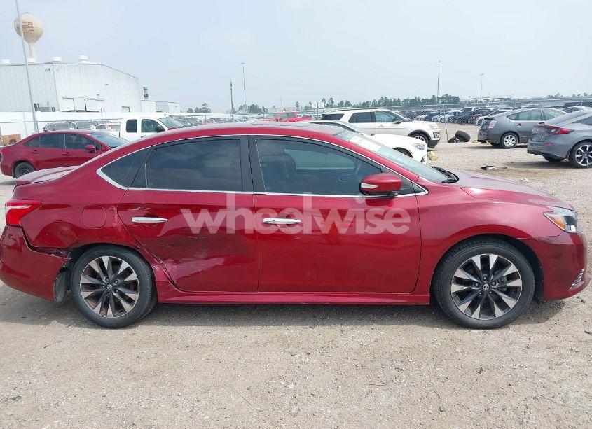 Photo 13 of 2019 Nissan Sentra SR (VIN 3N1AB7AP8KY402315)