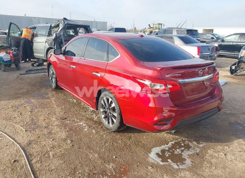 Photo 3 of 2019 Nissan Sentra SR (VIN 3N1AB7AP8KY402315)