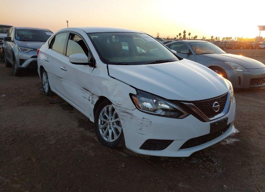 2019 Nissan Sentra SV (VIN 3N1AB7AP8KY412536) main photo