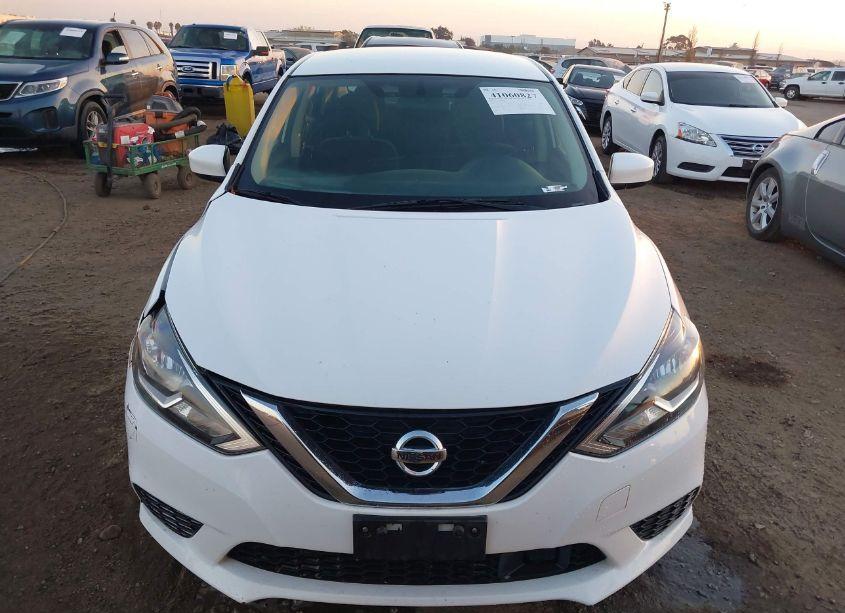 Photo 12 of 2019 Nissan Sentra SV (VIN 3N1AB7AP8KY412536)