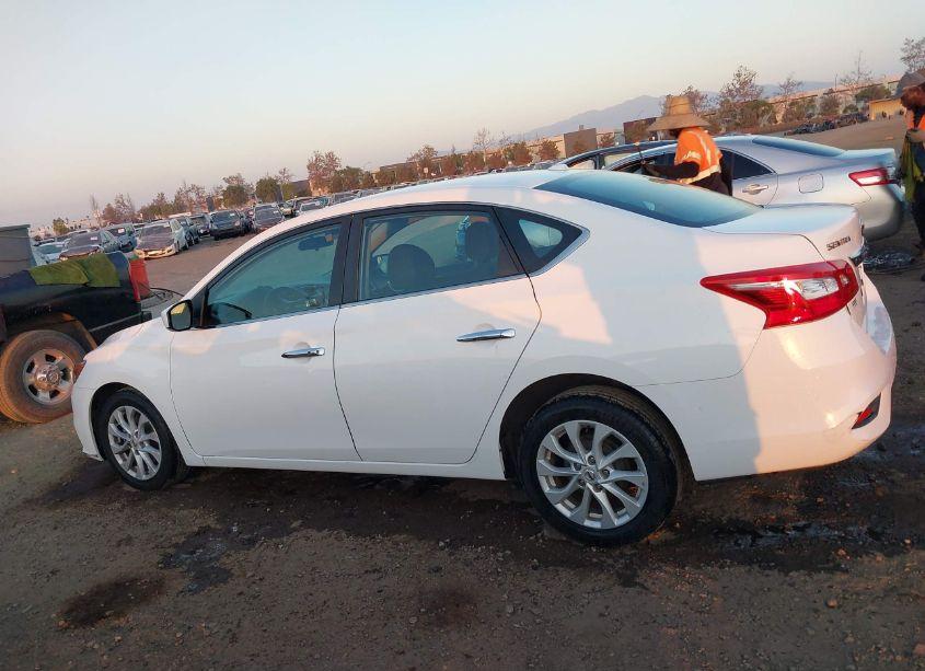 Photo 14 of 2019 Nissan Sentra SV (VIN 3N1AB7AP8KY412536)