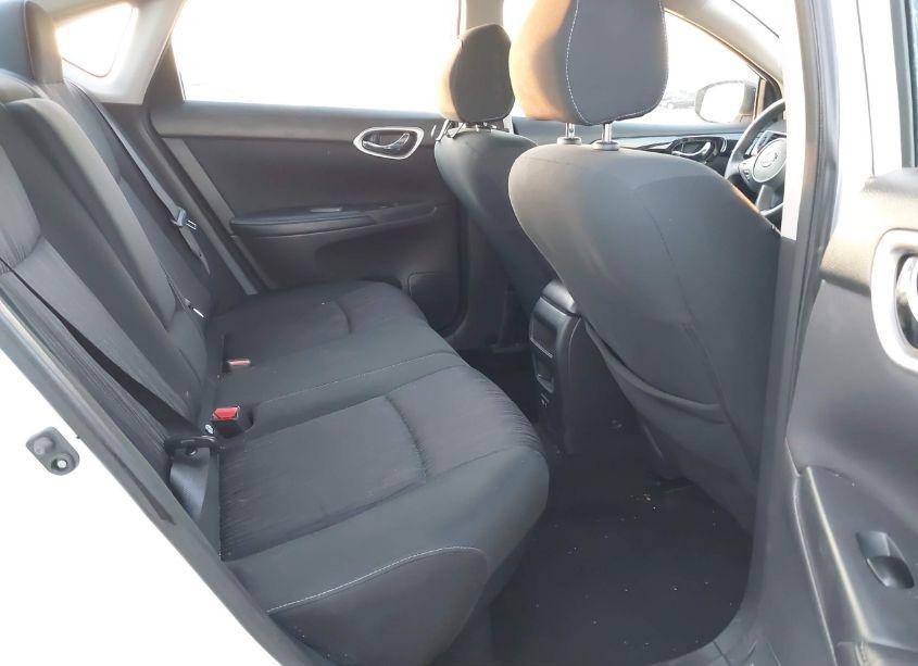 Photo 8 of 2019 Nissan Sentra SV (VIN 3N1AB7AP8KY412536)