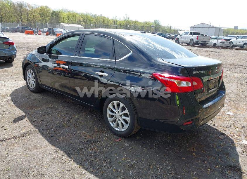 Photo 3 of 2019 Nissan Sentra SV (VIN 3N1AB7AP8KY453412)