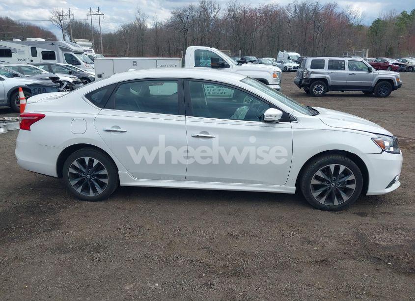 Photo 13 of 2019 Nissan Sentra SR (VIN 3N1AB7AP8KY453667)