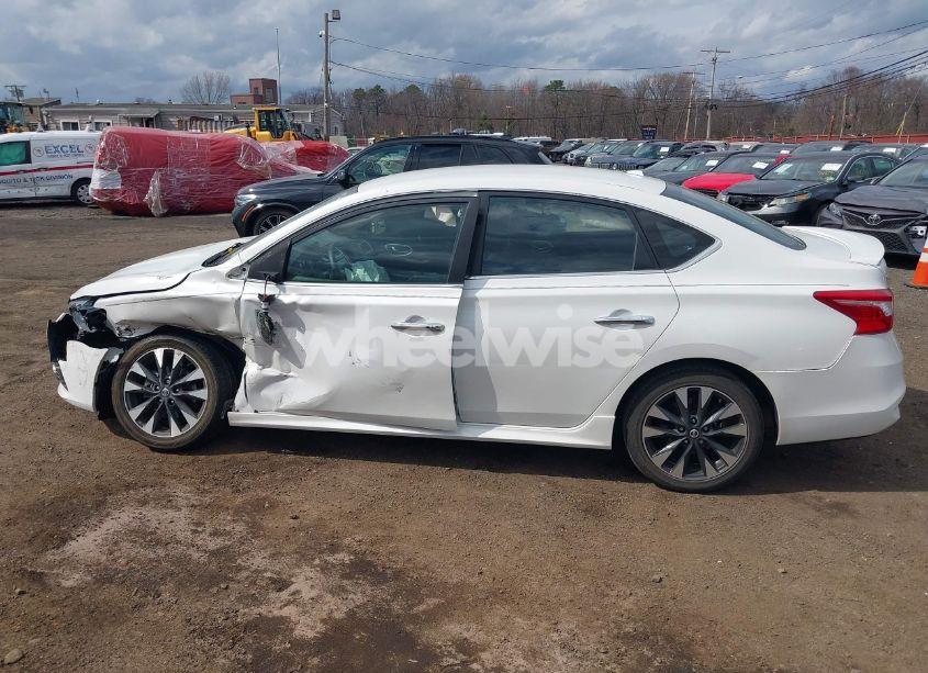 Photo 14 of 2019 Nissan Sentra SR (VIN 3N1AB7AP8KY453667)