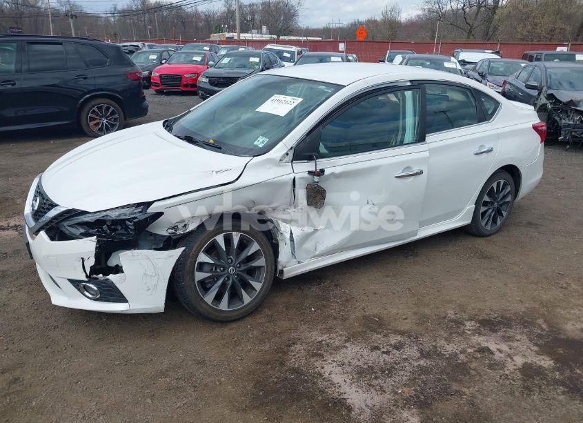 Photo 2 of 2019 Nissan Sentra SR (VIN 3N1AB7AP8KY453667)