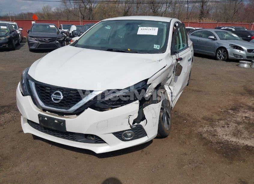 Photo 6 of 2019 Nissan Sentra SR (VIN 3N1AB7AP8KY453667)