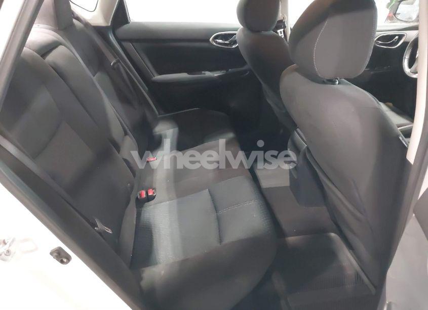 Photo 8 of 2014 Nissan Sentra SR (VIN 3N1AB7AP9EL618952)