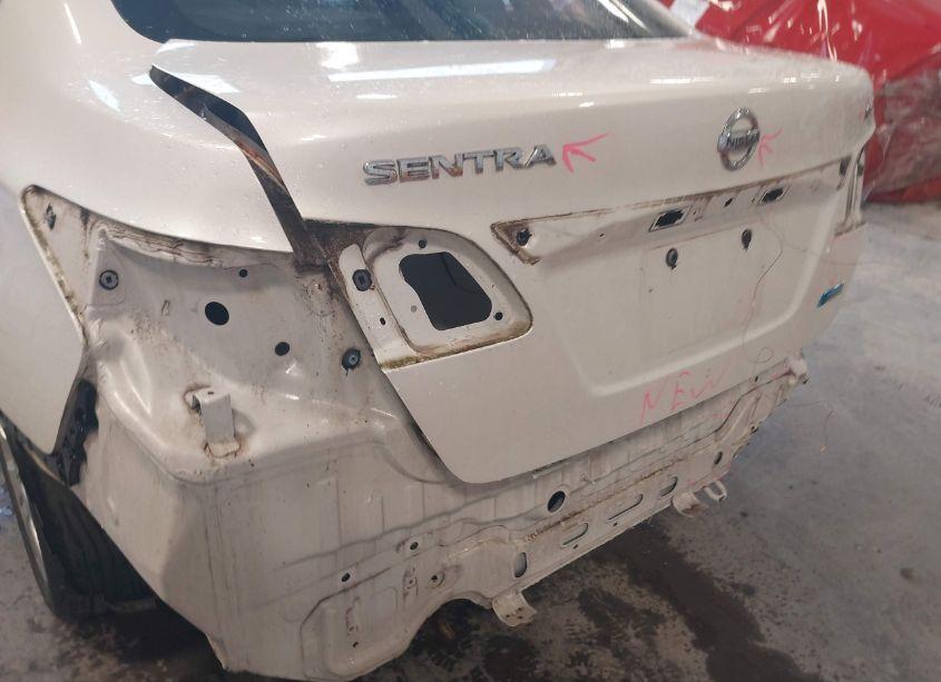 Photo 6 of 2014 Nissan Sentra SL (VIN 3N1AB7AP9EL627747)