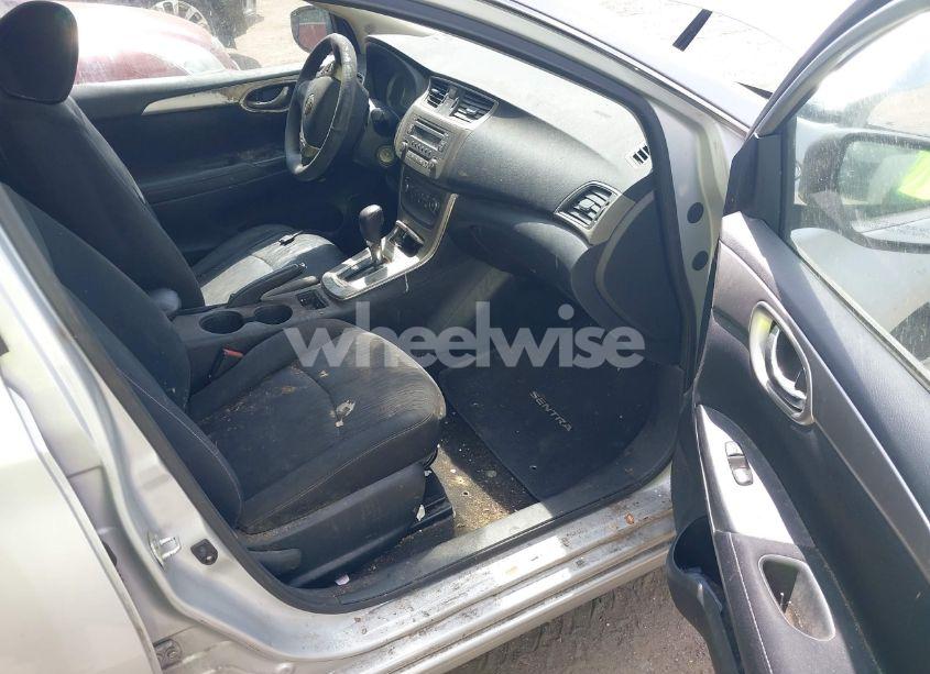 Photo 5 of 2014 Nissan Sentra FE+ S/FE+ SV/S/SL/SR/SV (VIN 3N1AB7AP9EY212995)