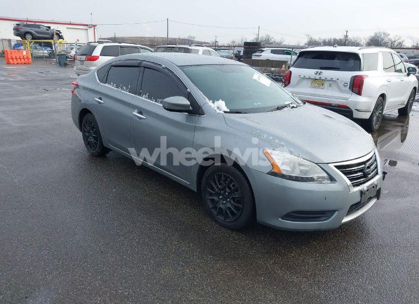 2014 Nissan Sentra S (VIN 3N1AB7AP9EY239615) main photo