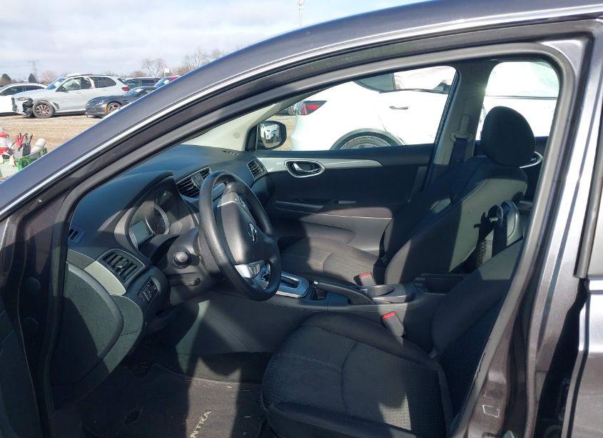 Photo 5 of 2014 Nissan Sentra SR (VIN 3N1AB7AP9EY279466)