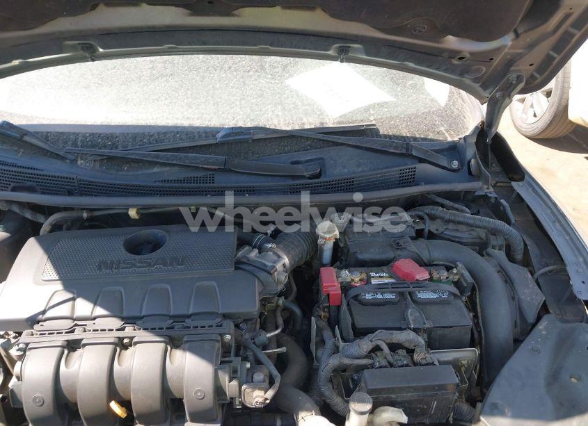 Photo 10 of 2015 Nissan Sentra SV (VIN 3N1AB7AP9FL689859)