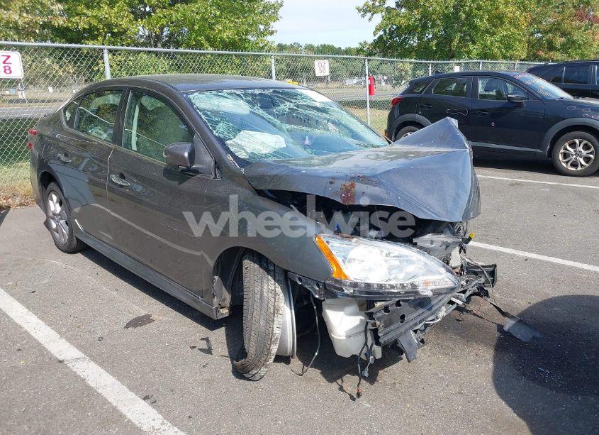 2015 Nissan Sentra SR (VIN 3N1AB7AP9FY237185) main photo