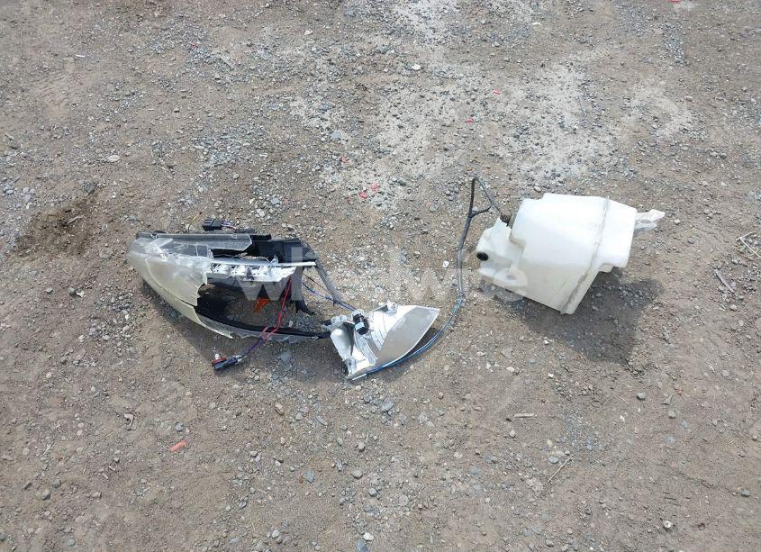 Photo 12 of 2015 Nissan Sentra SV (VIN 3N1AB7AP9FY260367)