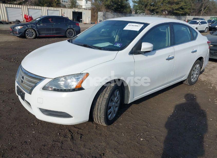 Photo 2 of 2015 Nissan Sentra (VIN 3N1AB7AP9FY267304)