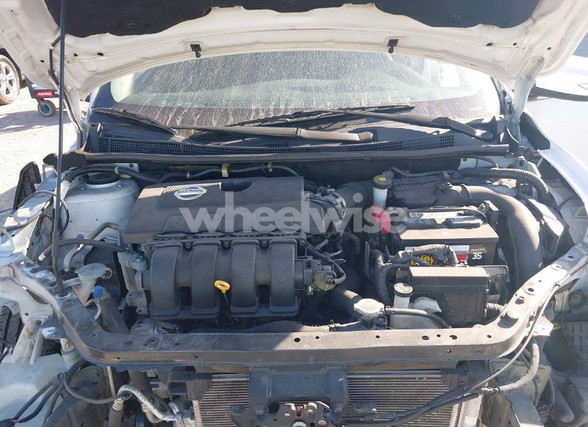 Photo 10 of 2015 Nissan Sentra SR (VIN 3N1AB7AP9FY267965)