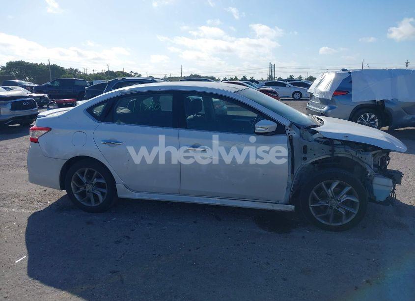 Photo 13 of 2015 Nissan Sentra SR (VIN 3N1AB7AP9FY267965)
