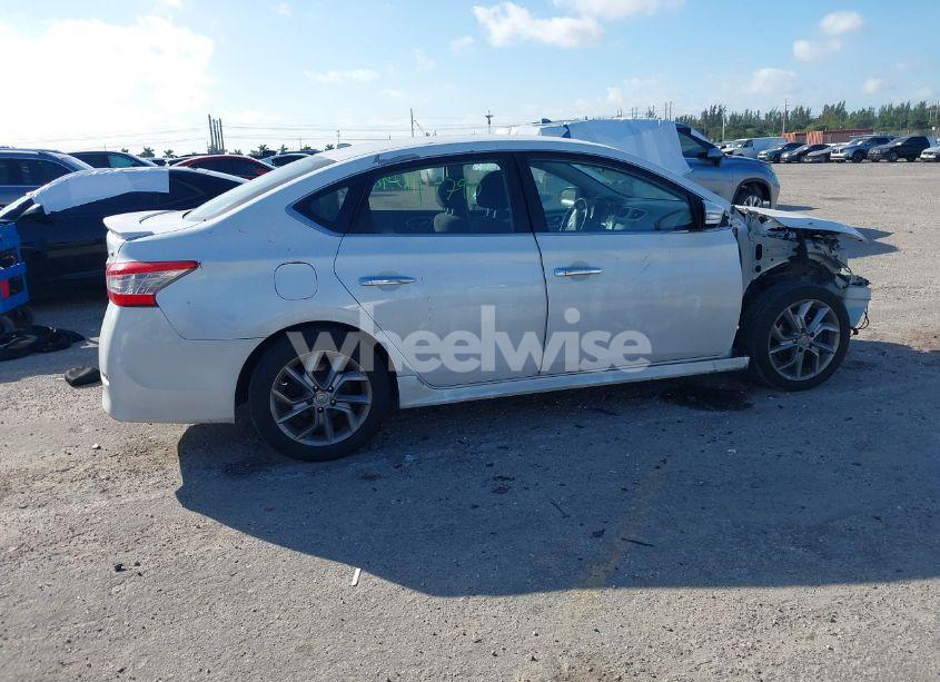 Photo 4 of 2015 Nissan Sentra SR (VIN 3N1AB7AP9FY267965)