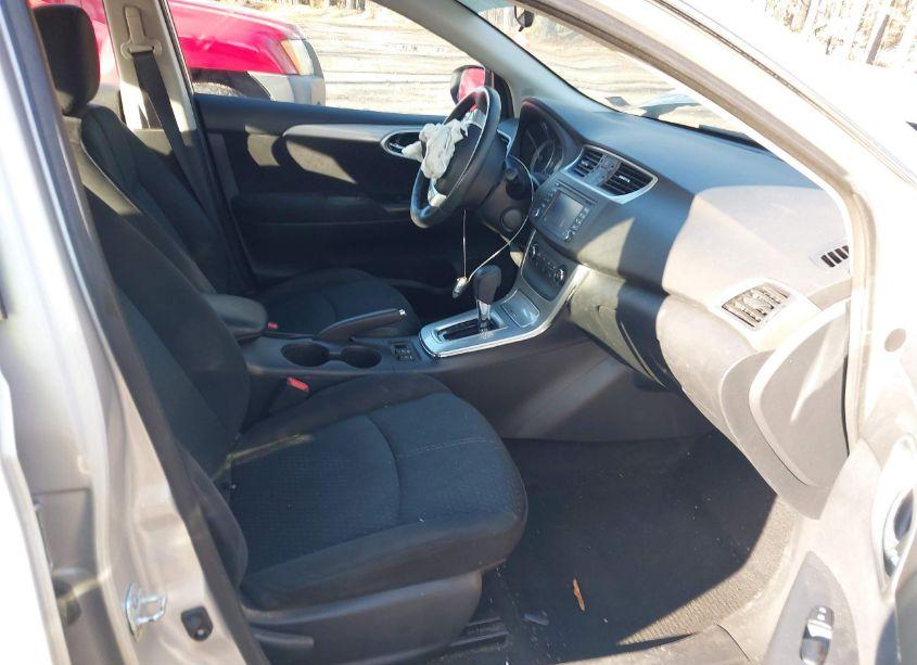 Photo 5 of 2015 Nissan Sentra SR (VIN 3N1AB7AP9FY285477)