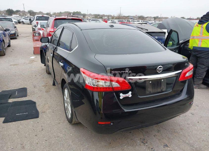 Photo 3 of 2015 Nissan Sentra S/SV/SR/SL (VIN 3N1AB7AP9FY306604)