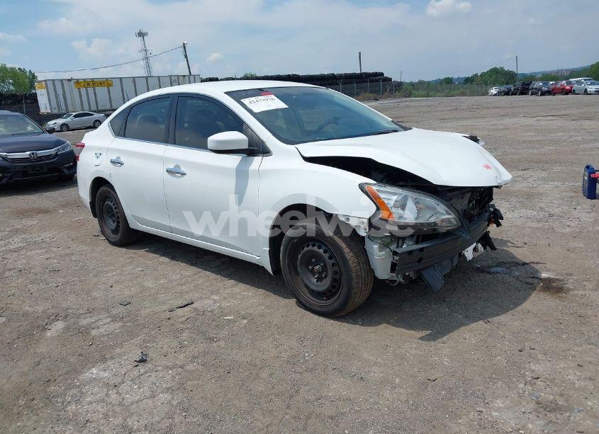 2015 Nissan Sentra S (VIN 3N1AB7AP9FY313858) main photo