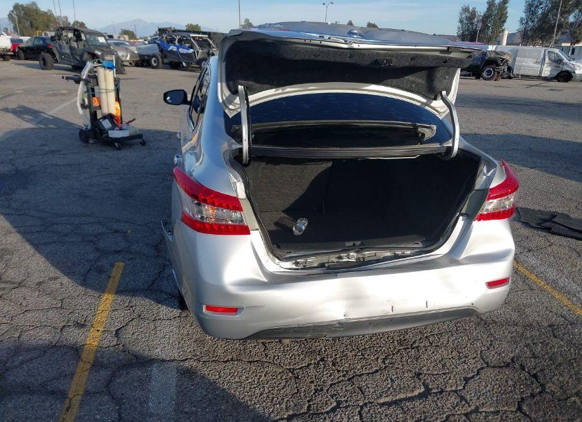 Photo 6 of 2015 Nissan Sentra SV (VIN 3N1AB7AP9FY339215)