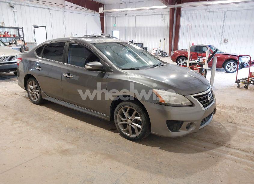 2015 Nissan Sentra SR (VIN 3N1AB7AP9FY383828) main photo