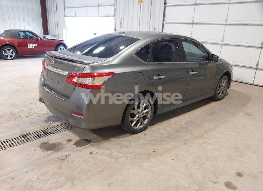 Photo 4 of 2015 Nissan Sentra SR (VIN 3N1AB7AP9FY383828)