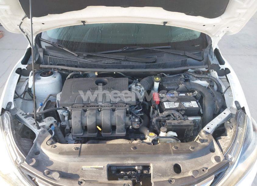 Photo 10 of 2016 Nissan Sentra SV (VIN 3N1AB7AP9GL665997)
