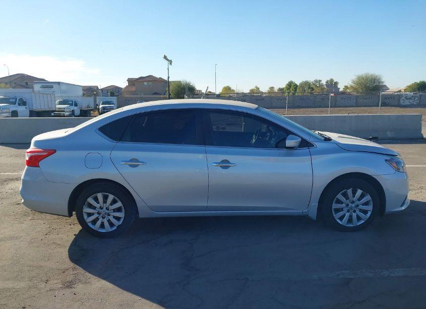Photo 13 of 2016 Nissan Sentra SV (VIN 3N1AB7AP9GL668723)