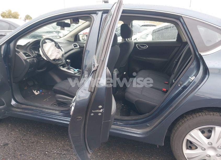 Photo 8 of 2016 Nissan Sentra SV (VIN 3N1AB7AP9GL669029)