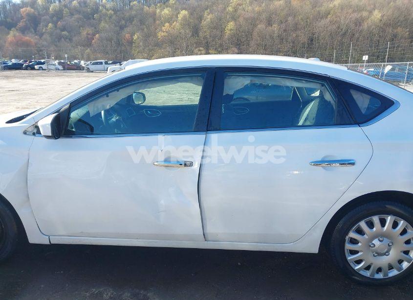 Photo 14 of 2016 Nissan Sentra N/A (VIN 3N1AB7AP9GY231369)