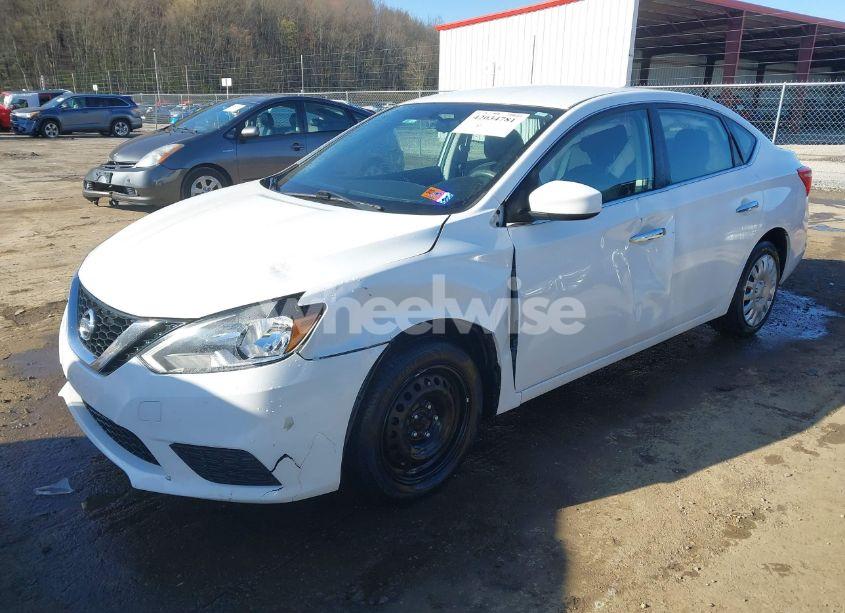 Photo 2 of 2016 Nissan Sentra N/A (VIN 3N1AB7AP9GY231369)