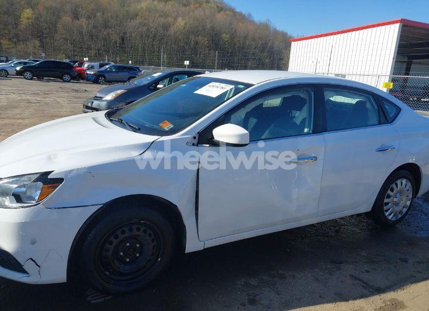 Photo 6 of 2016 Nissan Sentra N/A (VIN 3N1AB7AP9GY231369)