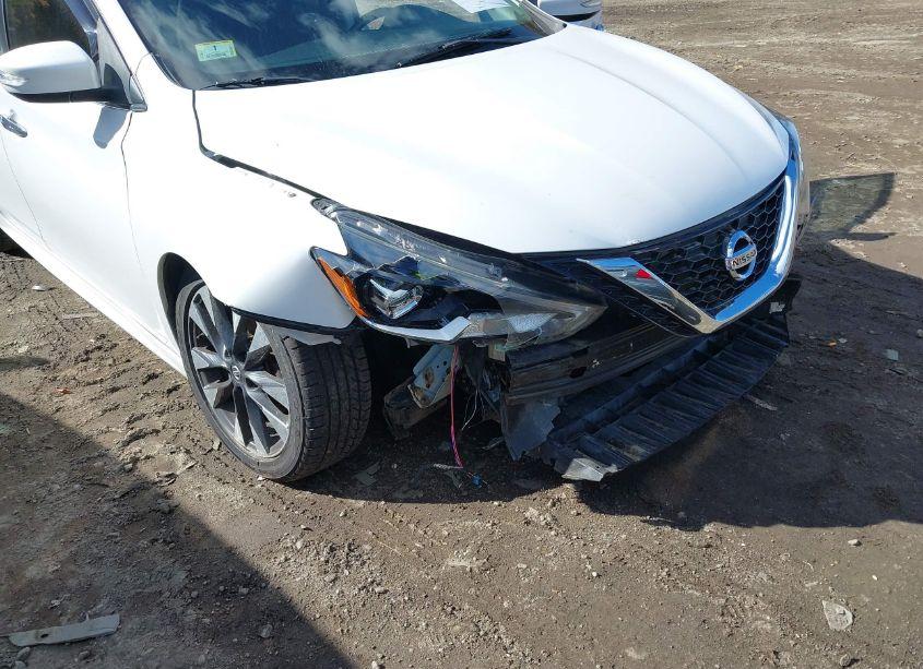 Photo 6 of 2016 Nissan Sentra SR (VIN 3N1AB7AP9GY260810)